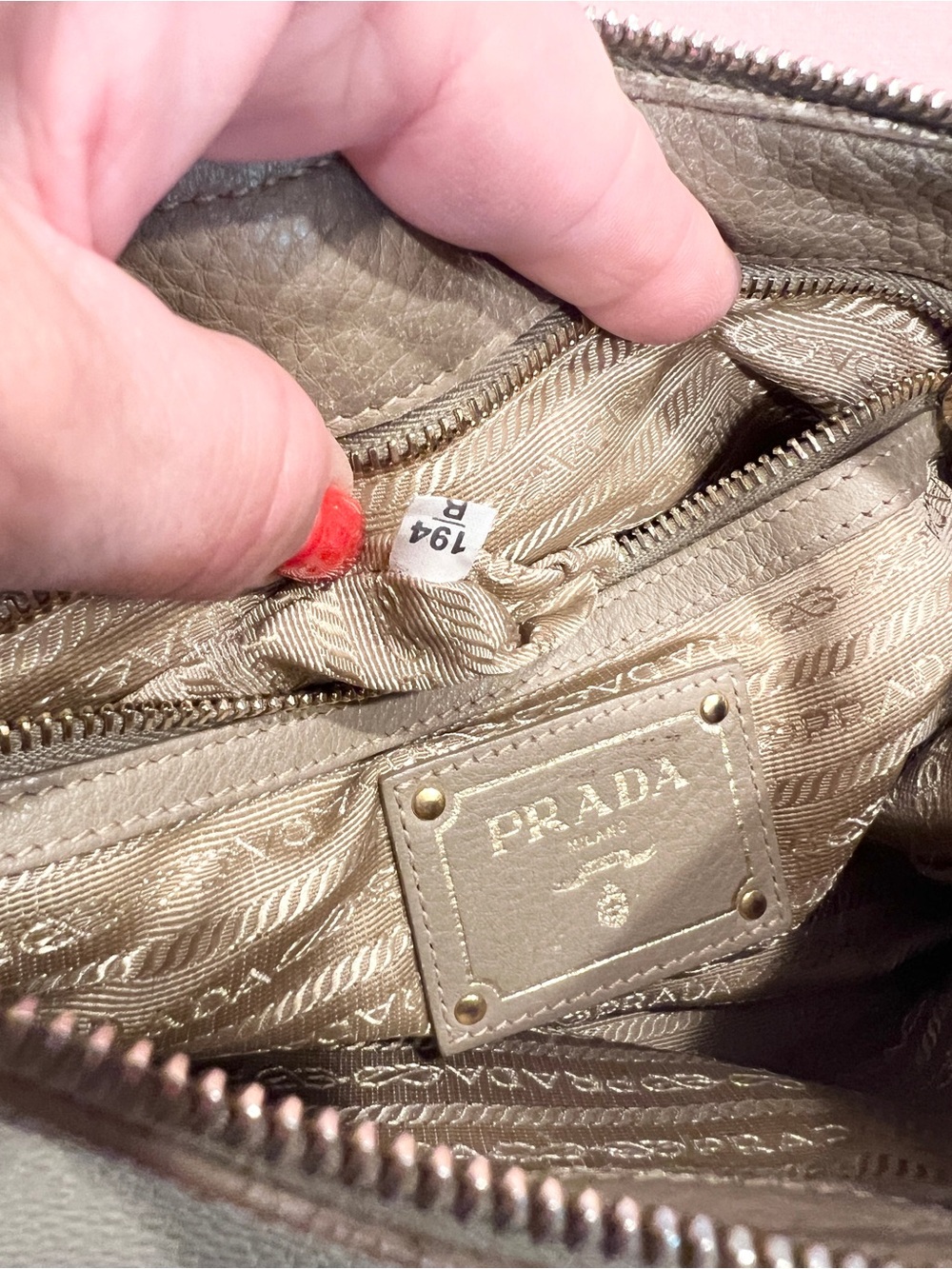 Prada🌟 Olive-Taupe Pebbled Leather Shoulder Bag with Gold Hardware - Picture 7 of 13